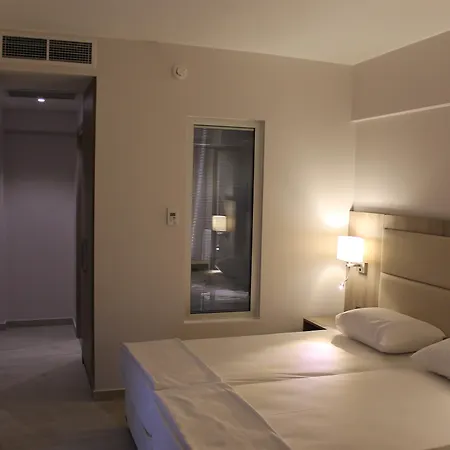 Hotel Begonville - Adult Only 3*